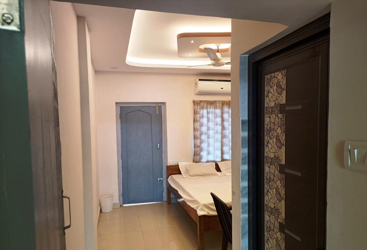 Hotel Grand View Puri Exterior photo