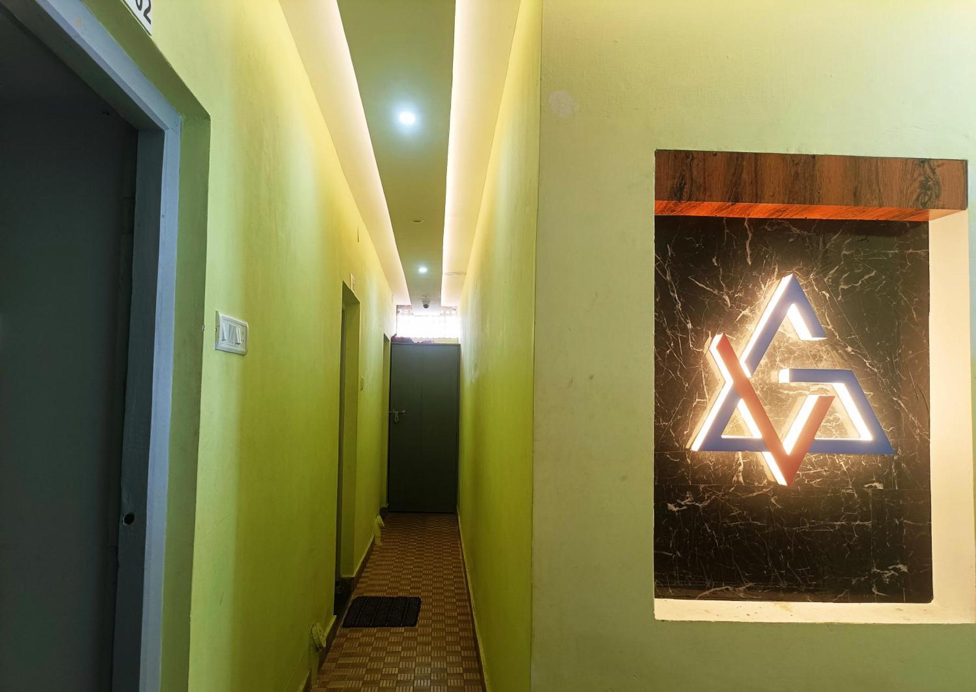 Hotel Grand View Puri Exterior photo