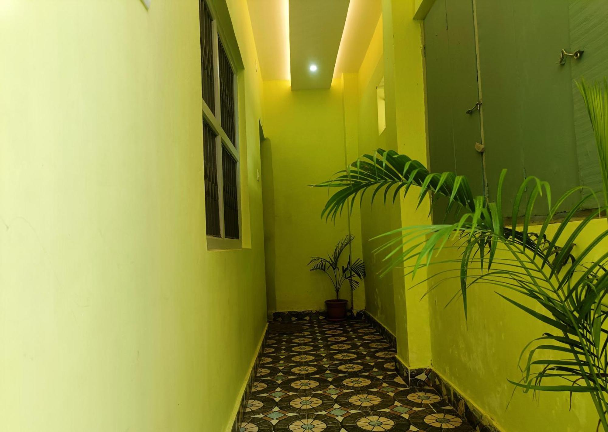 Hotel Grand View Puri Exterior photo