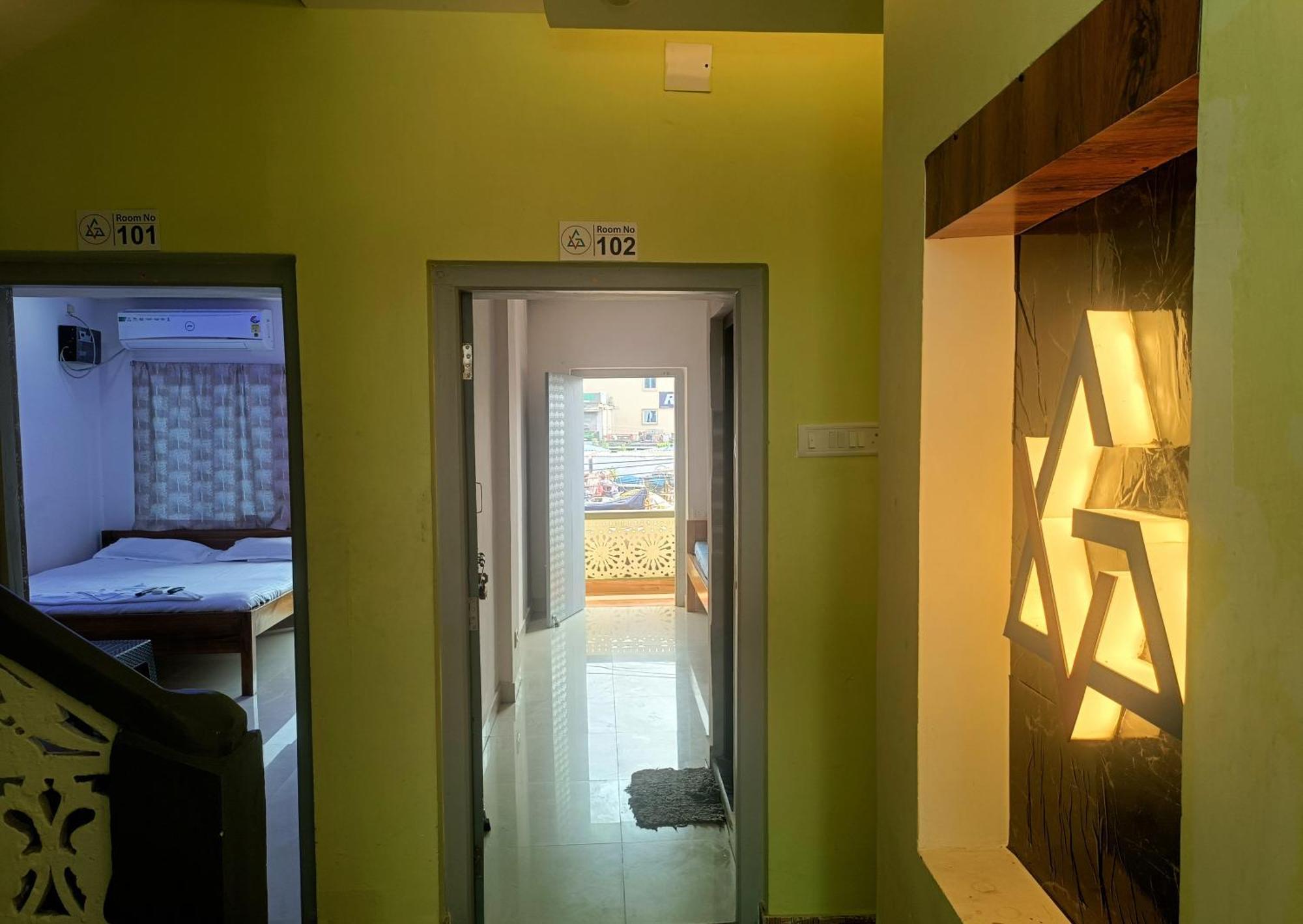 Hotel Grand View Puri Exterior photo