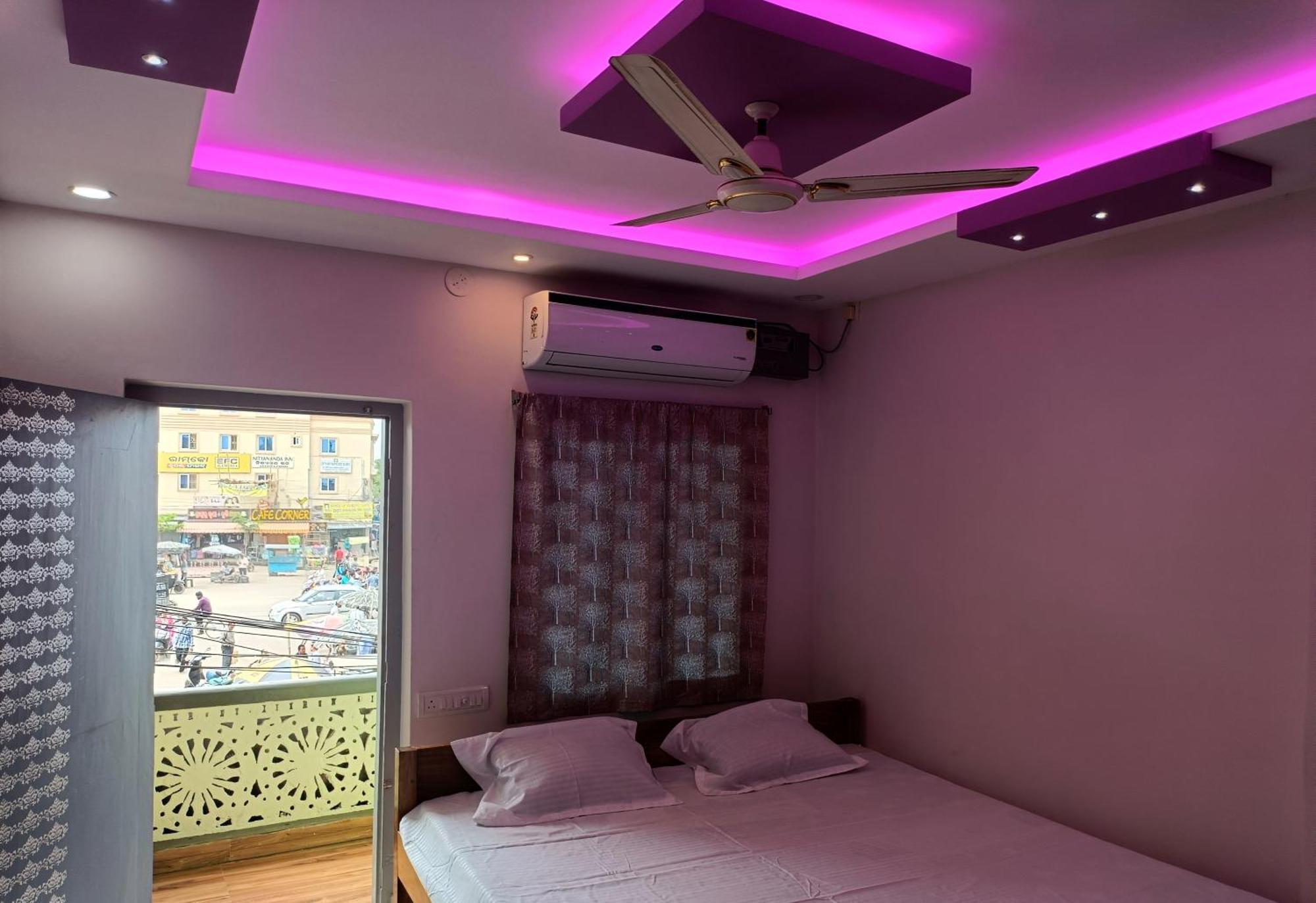 Hotel Grand View Puri Exterior photo
