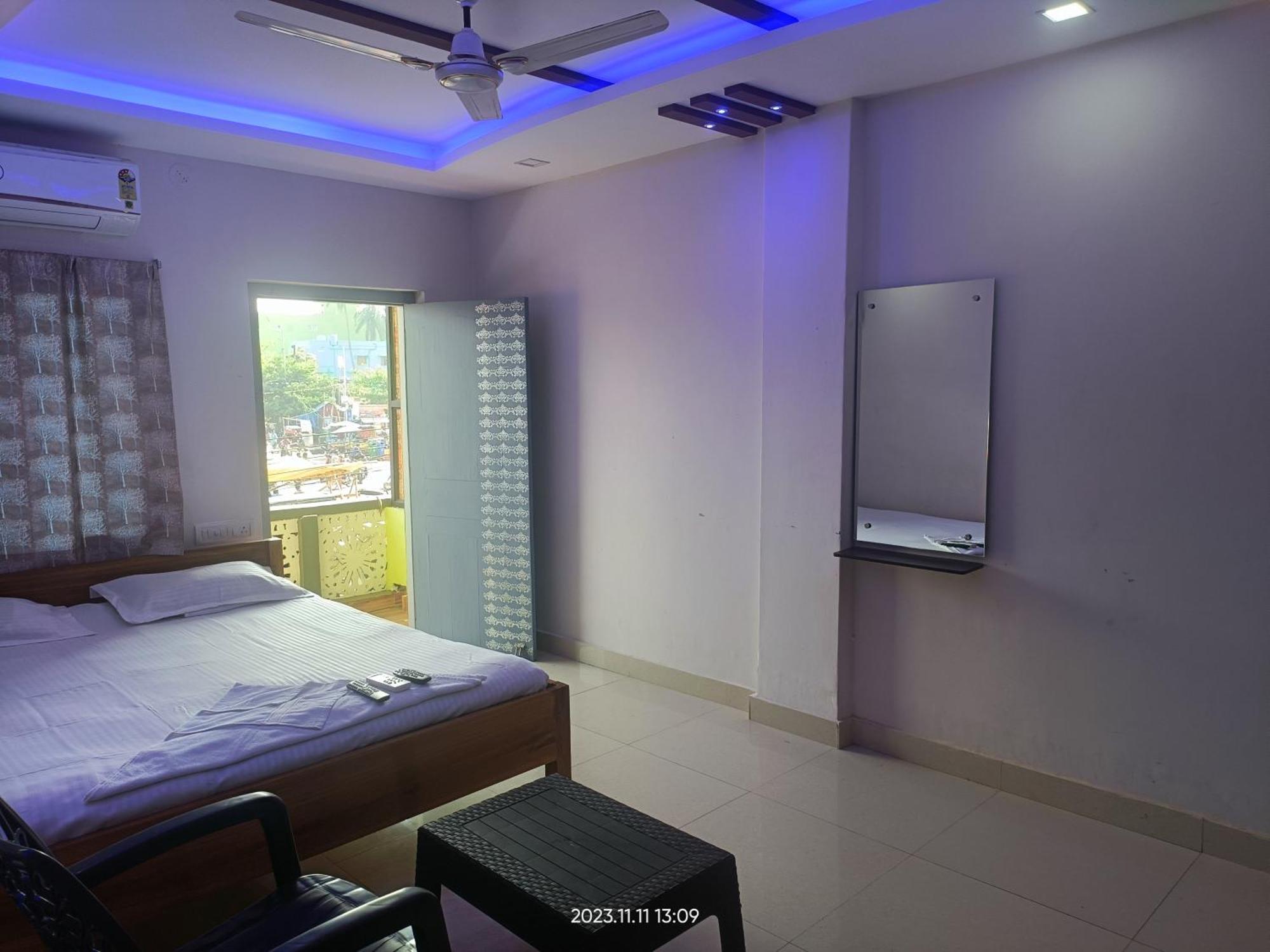 Hotel Grand View Puri Exterior photo